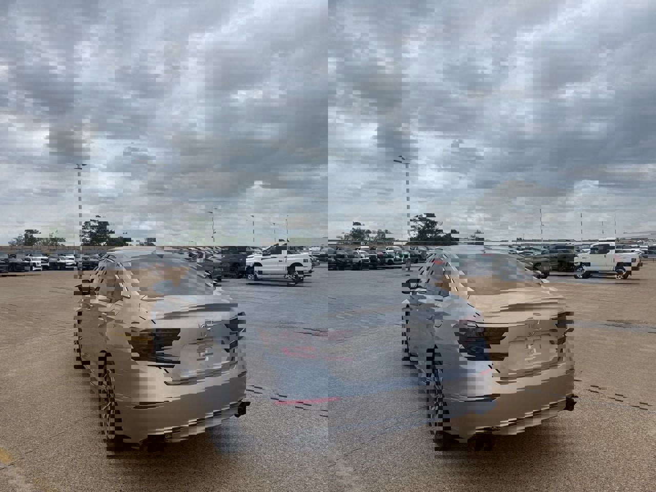 Used 2019 Honda Accord EX image 18