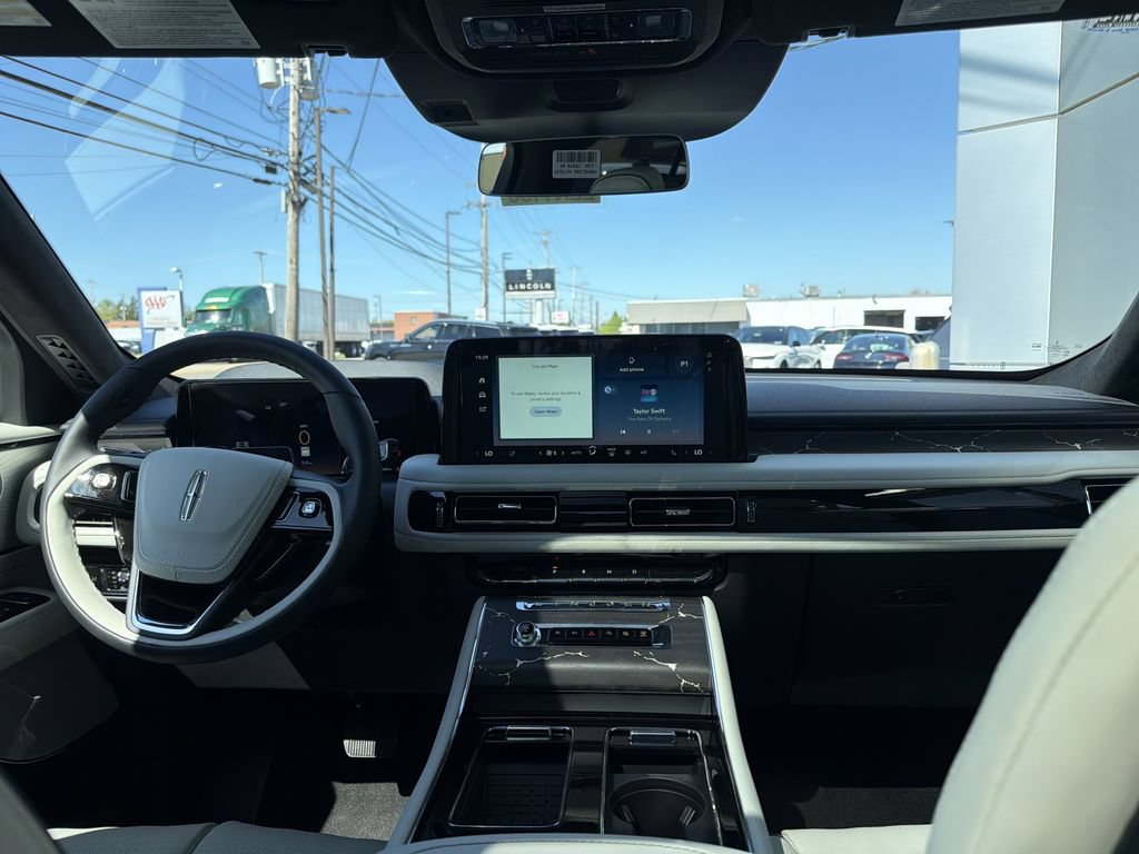 New 2026 Lincoln Aviator Black Label w/ Dynamic Handling Package AWD/4WD image 11