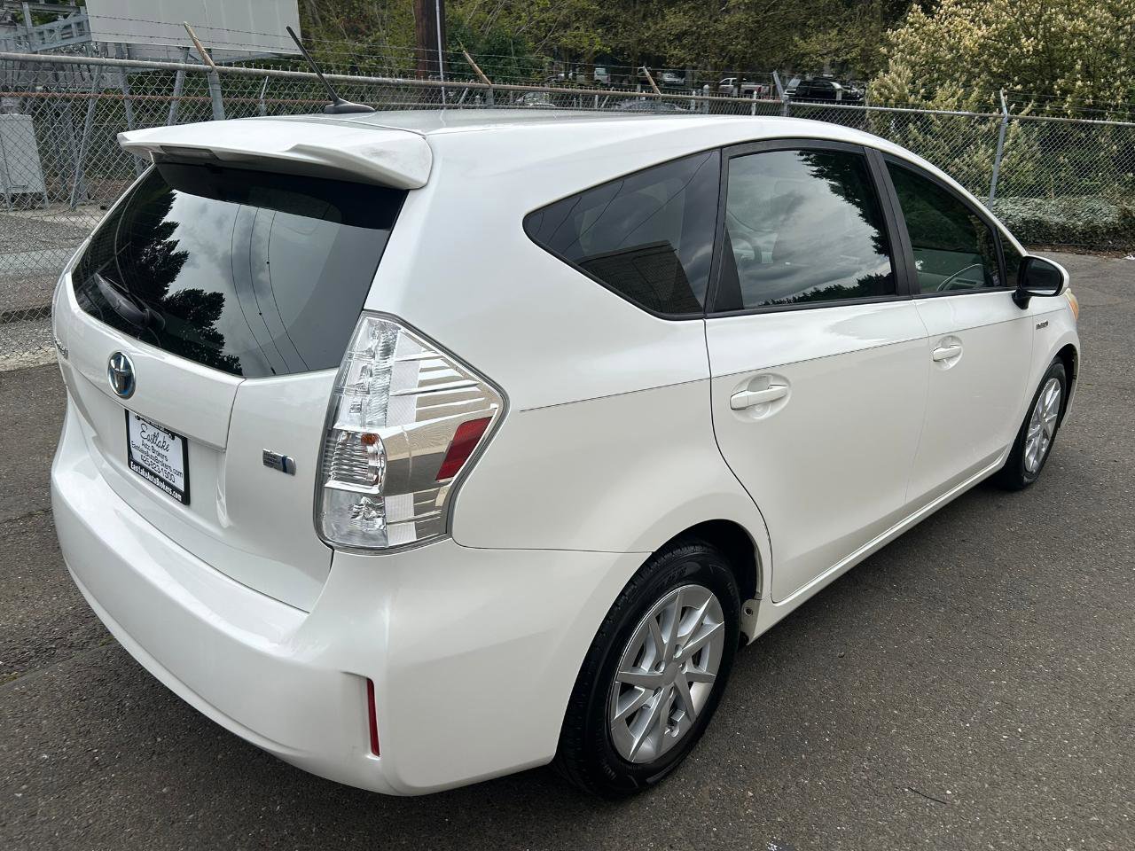 Used 2012 Toyota Prius V Three FWD image 5