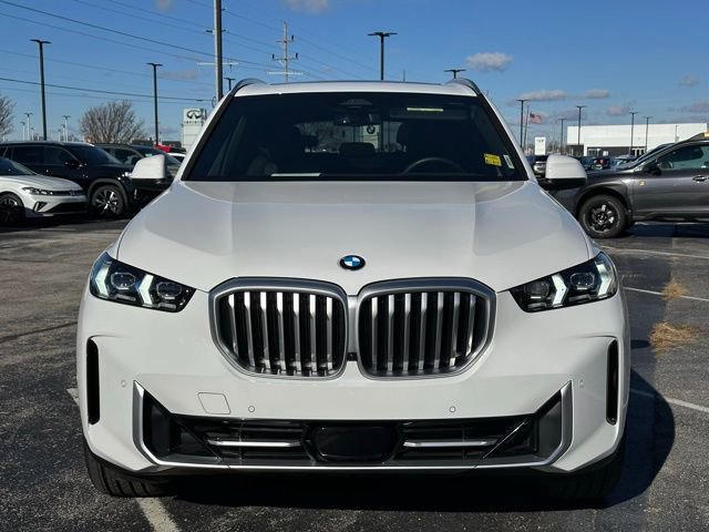Certified 2024 BMW X5 xDrive40i w/ Premium Package image 2