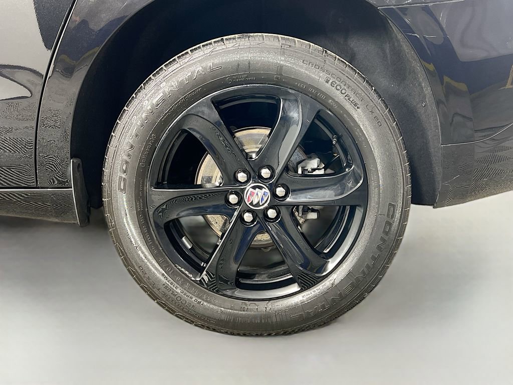 Used 2023 Buick Enclave Essence w/ Experience Buick Package image 32