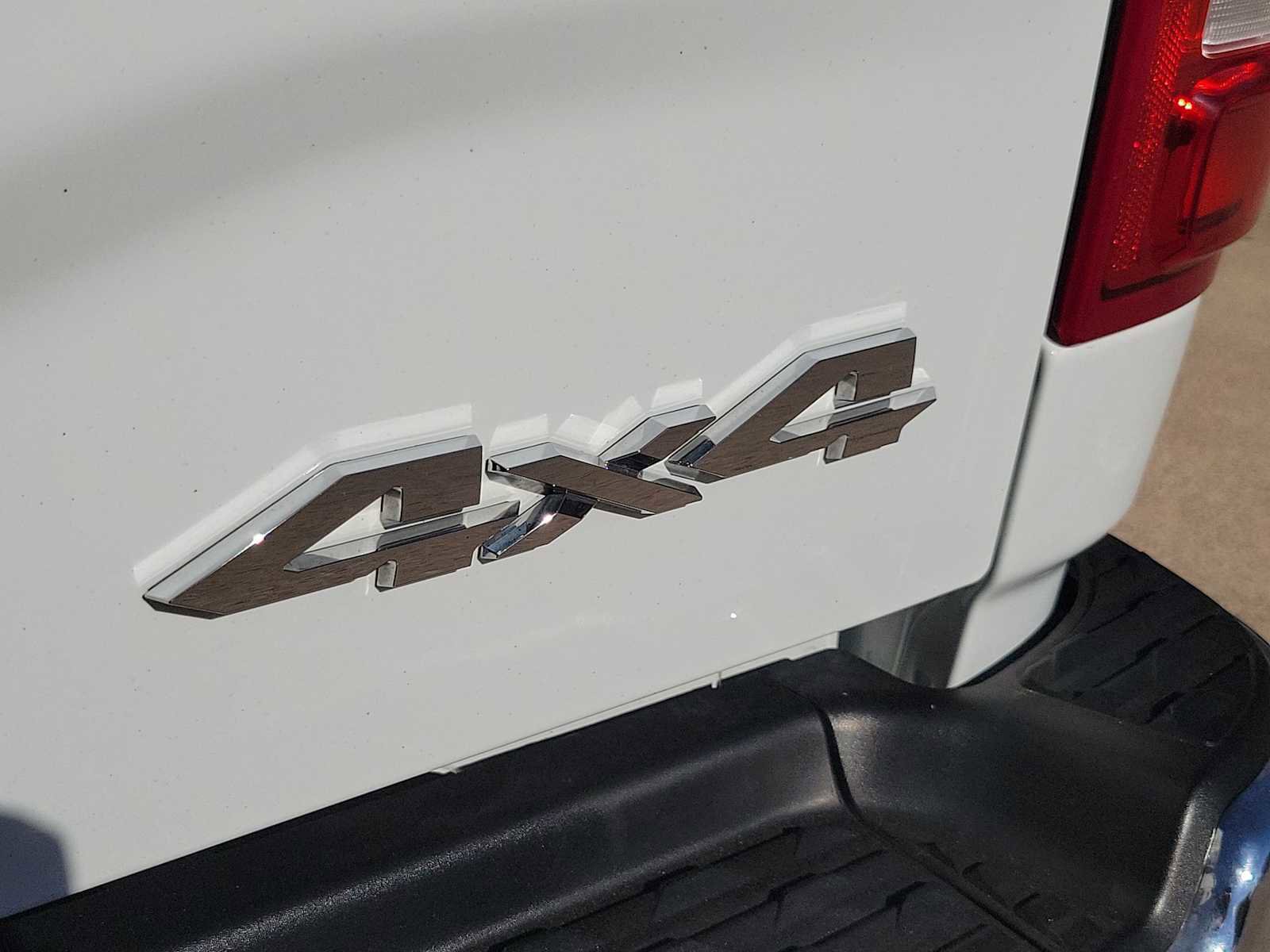 Used 2024 RAM 3500 Tradesman w/ Chrome Appearance Group image 7