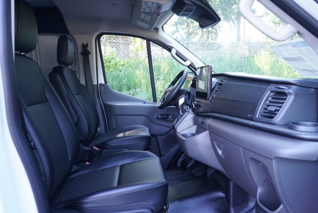 New 2026 Ford Transit 150 Low Roof RWD image 7