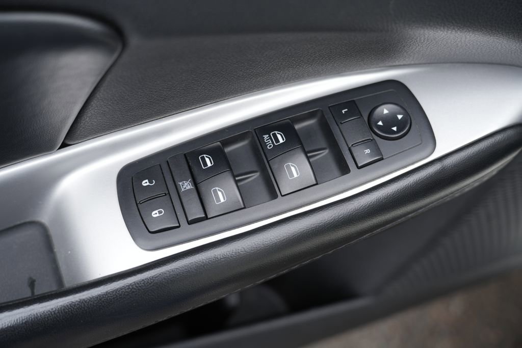 Used 2018 Dodge Journey SE w/ Mopar All Weather Group image 22