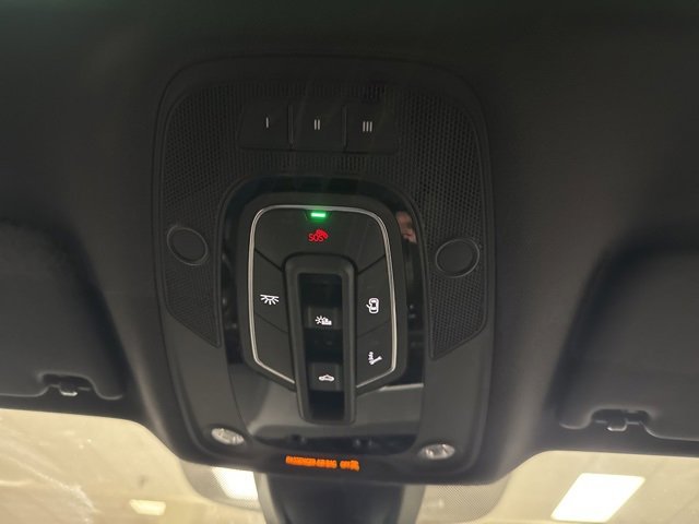 Used 2020 Audi SQ5 Premium Plus w/ Premium Plus Package image 36