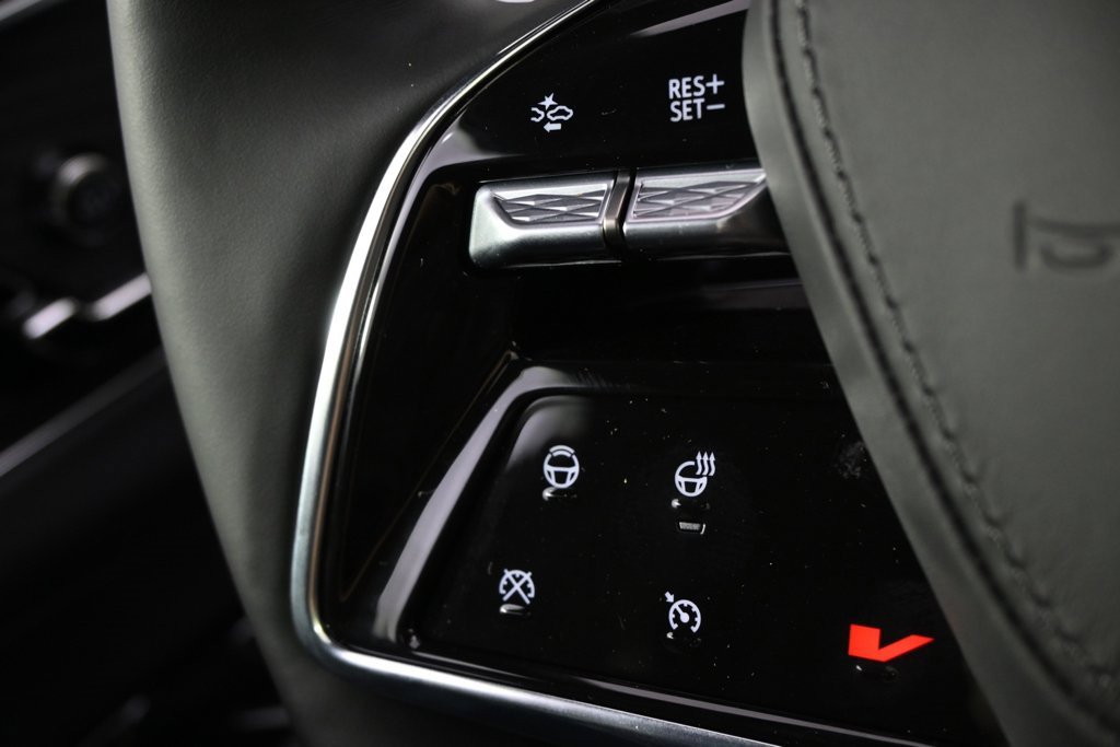 New 2026 Cadillac Lyriq V w/ Exterior Carbon Fiber Package image 30