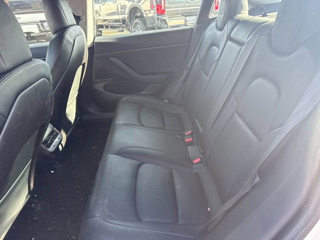 Used 2020 Tesla Model 3 Standard Range Plus image 11