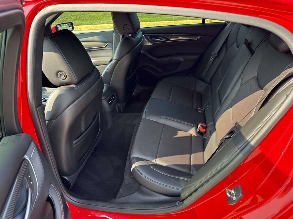 Used 2021 Cadillac CT5 V w/ Premium Package RWD image 10