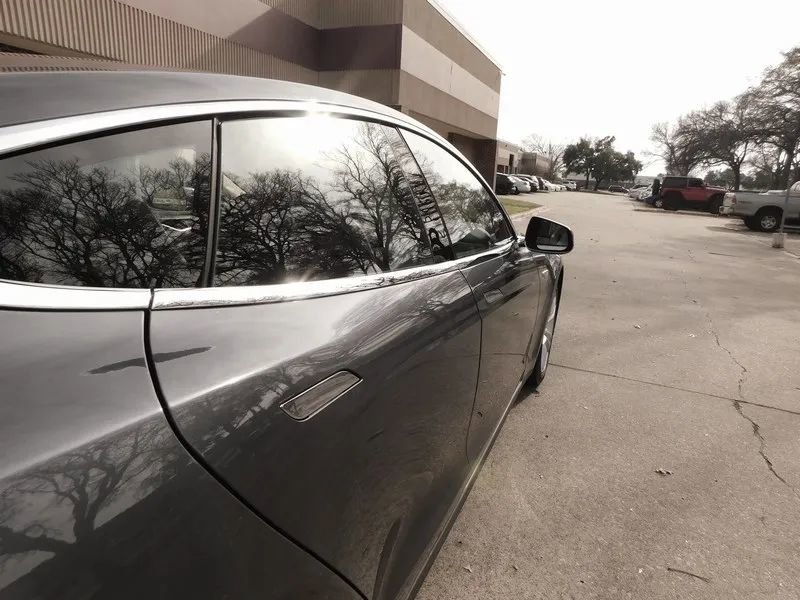 Used 2015 Tesla Model S 60 image 29