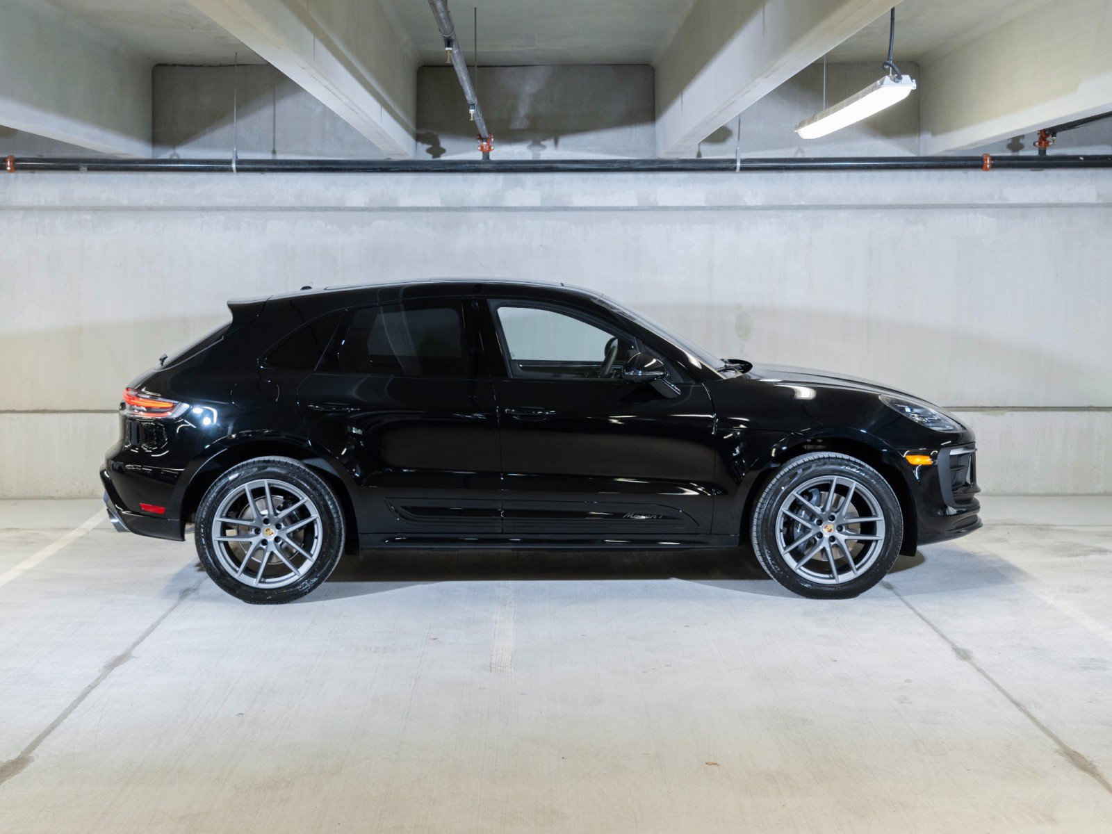 New 2026 Porsche Macan Turbo AWD/4WD image 8