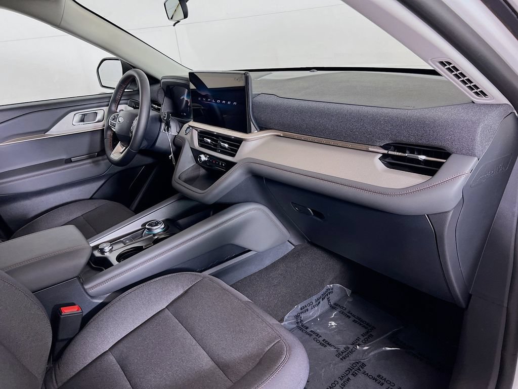 New 2026 Ford Explorer Active AWD/4WD image 30