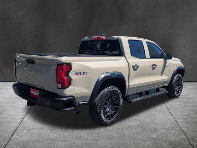 Used 2024 Chevrolet Colorado Trail Boss w/ Advanced Trailering Package AWD/4WD image 4
