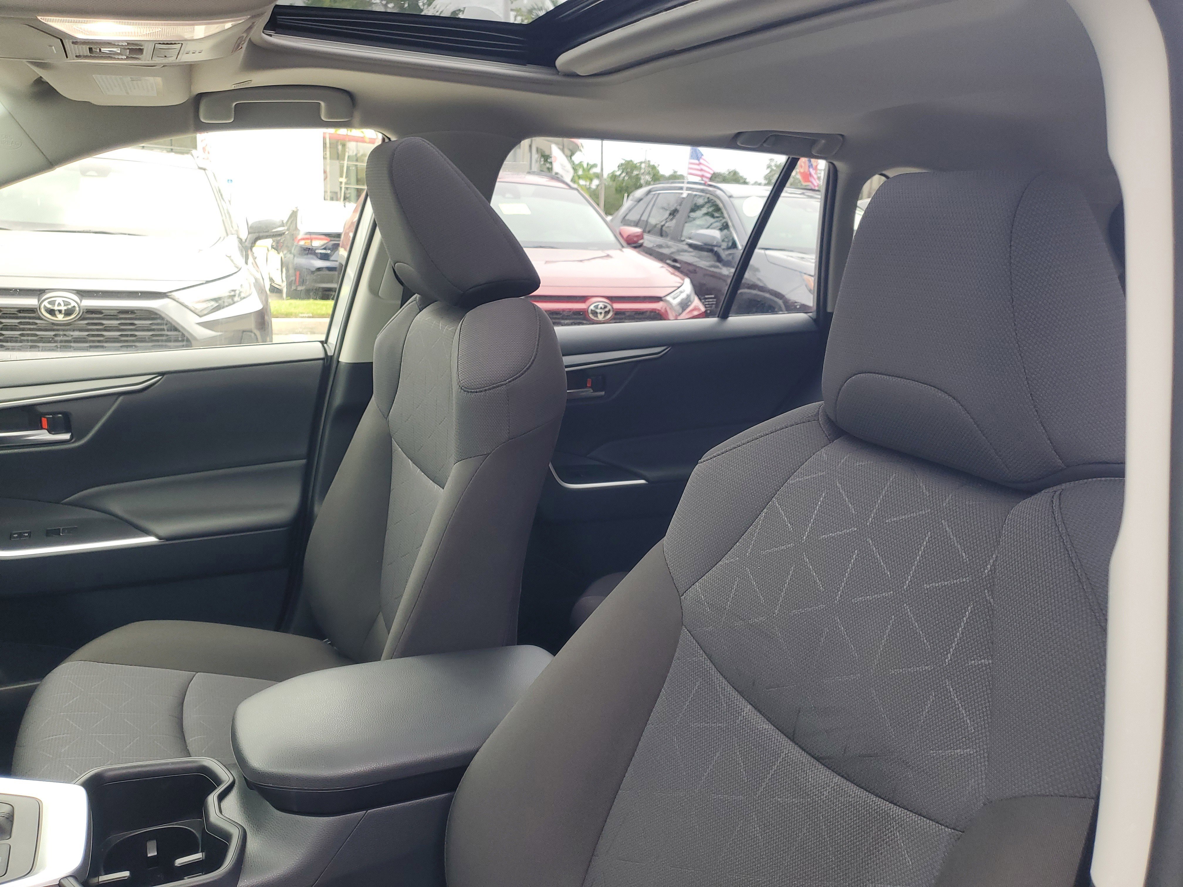 Certified 2025 Toyota RAV4 XLE image 19