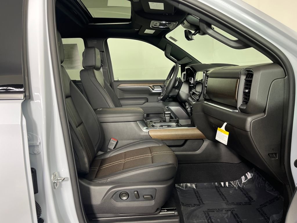 New 2026 Chevrolet Silverado 1500 High Country image 13