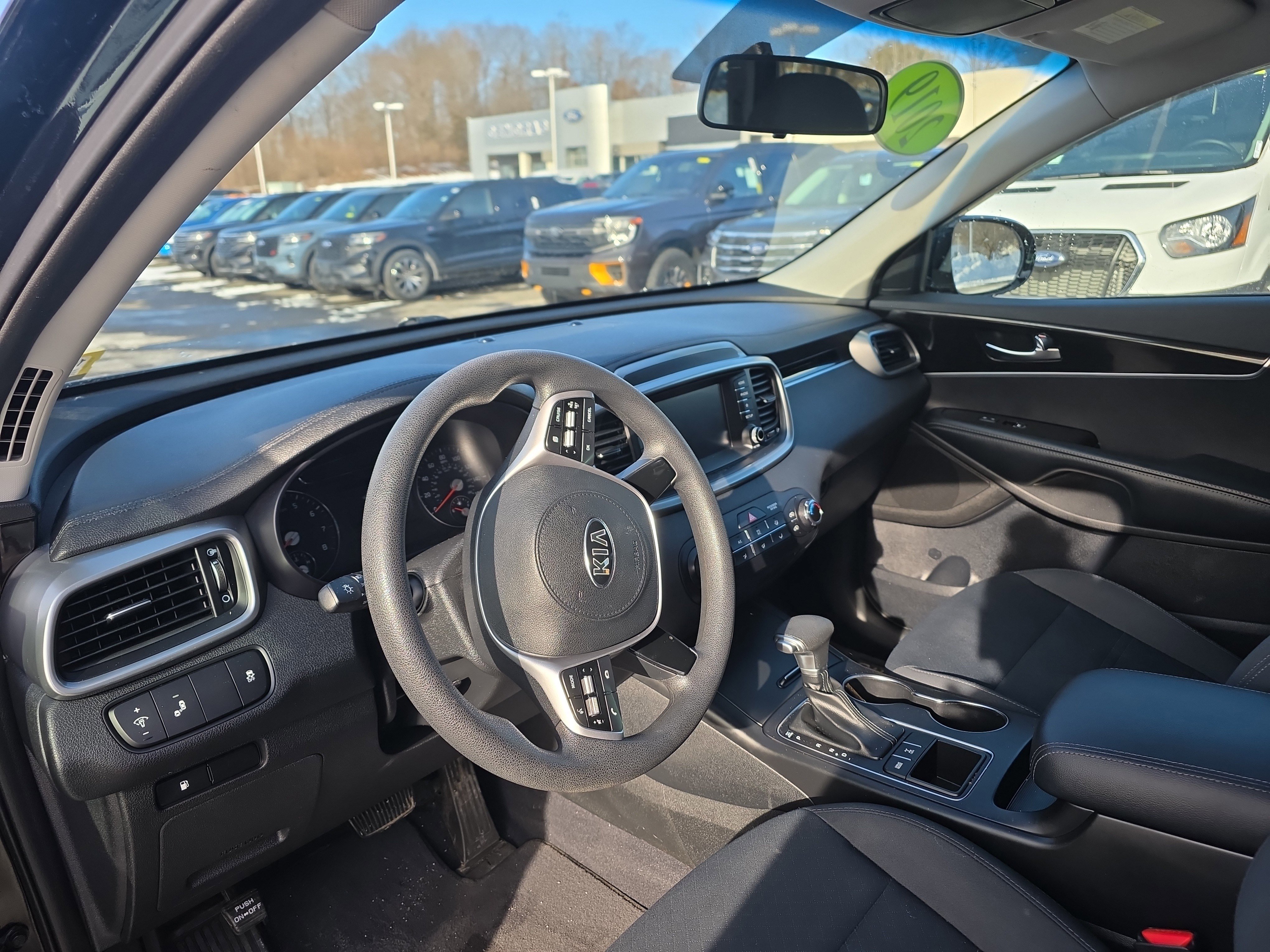 Used 2019 Kia Sorento LX image 29