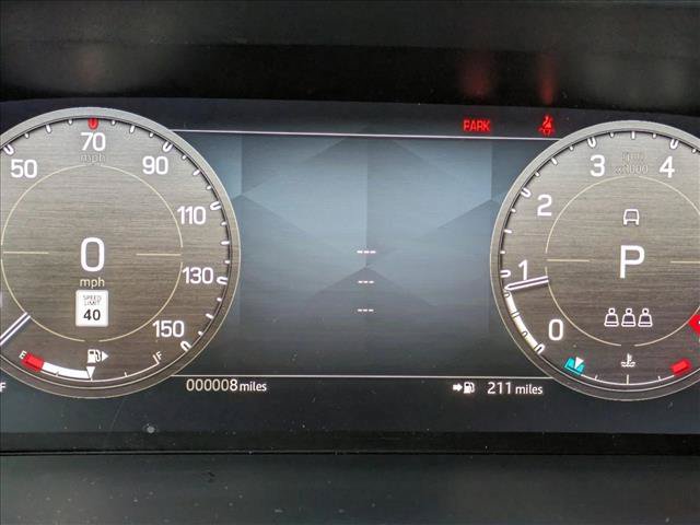 Used 2025 Land Rover Defender 110 X-Dynamic SE AWD/4WD image 11