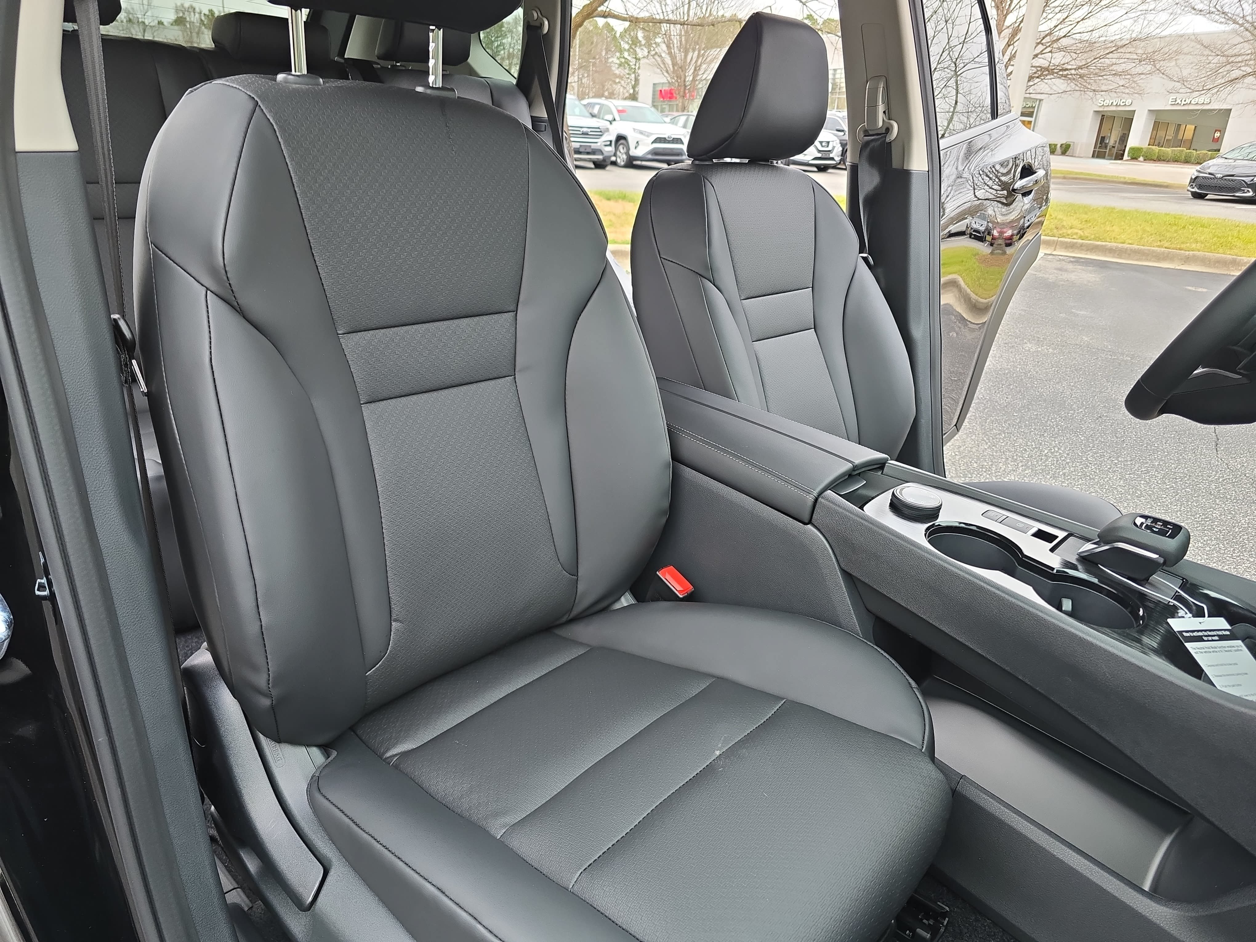 New 2026 Nissan Rogue Dark Armor AWD/4WD image 10