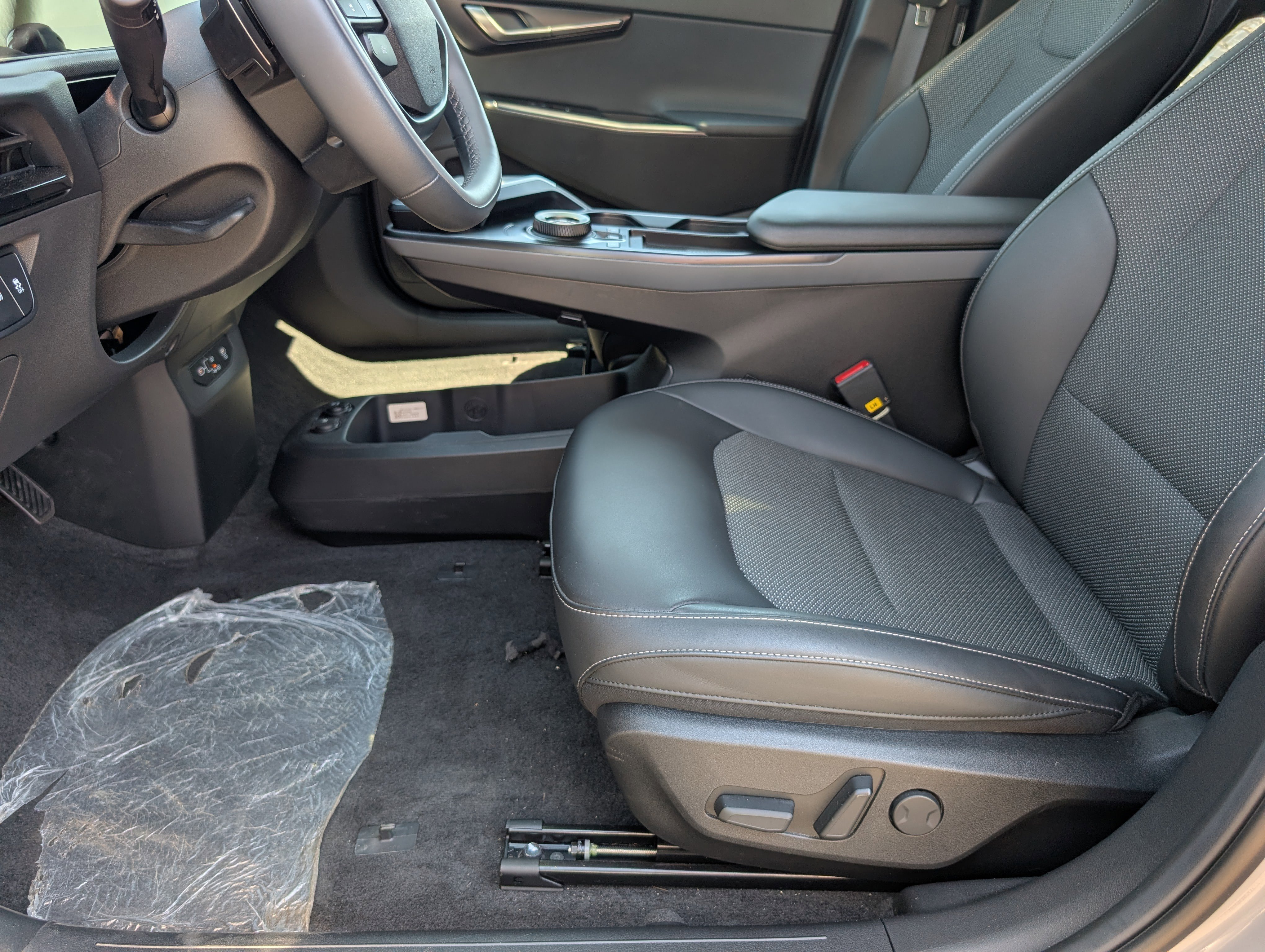 New 2025 Kia EV6 Light w/ Light LR Technology Package image 14