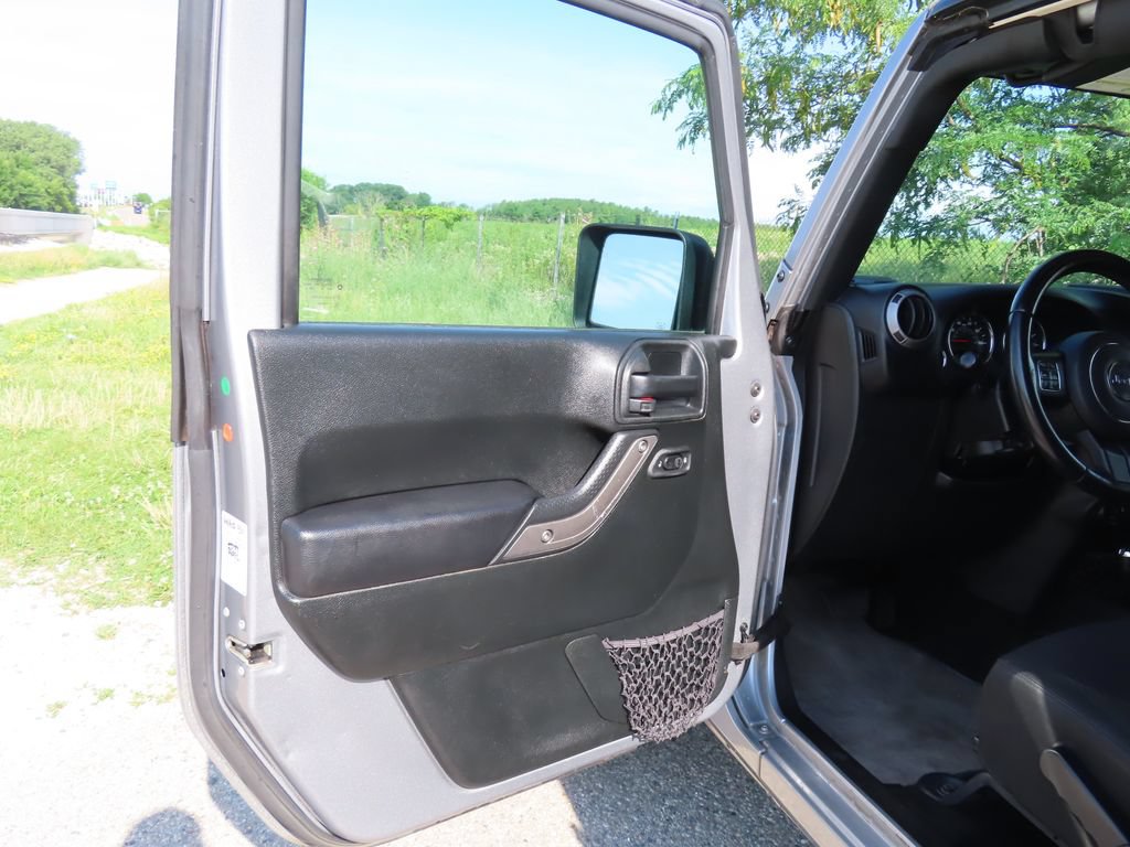 Used 2018 Jeep Wrangler Unlimited Sport S AWD/4WD image 21