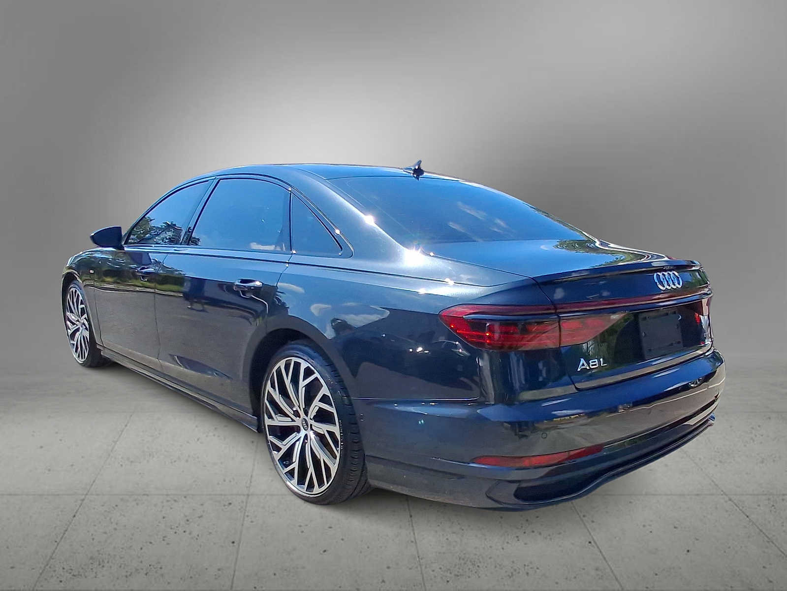 Used 2023 Audi A8 L 3.0T w/ Luxury Package AWD/4WD image 6