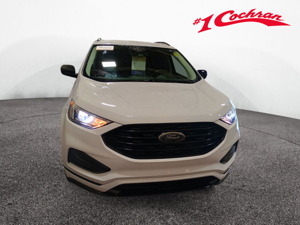 Used 2022 Ford Edge SE w/ Black Appearance Package image 26