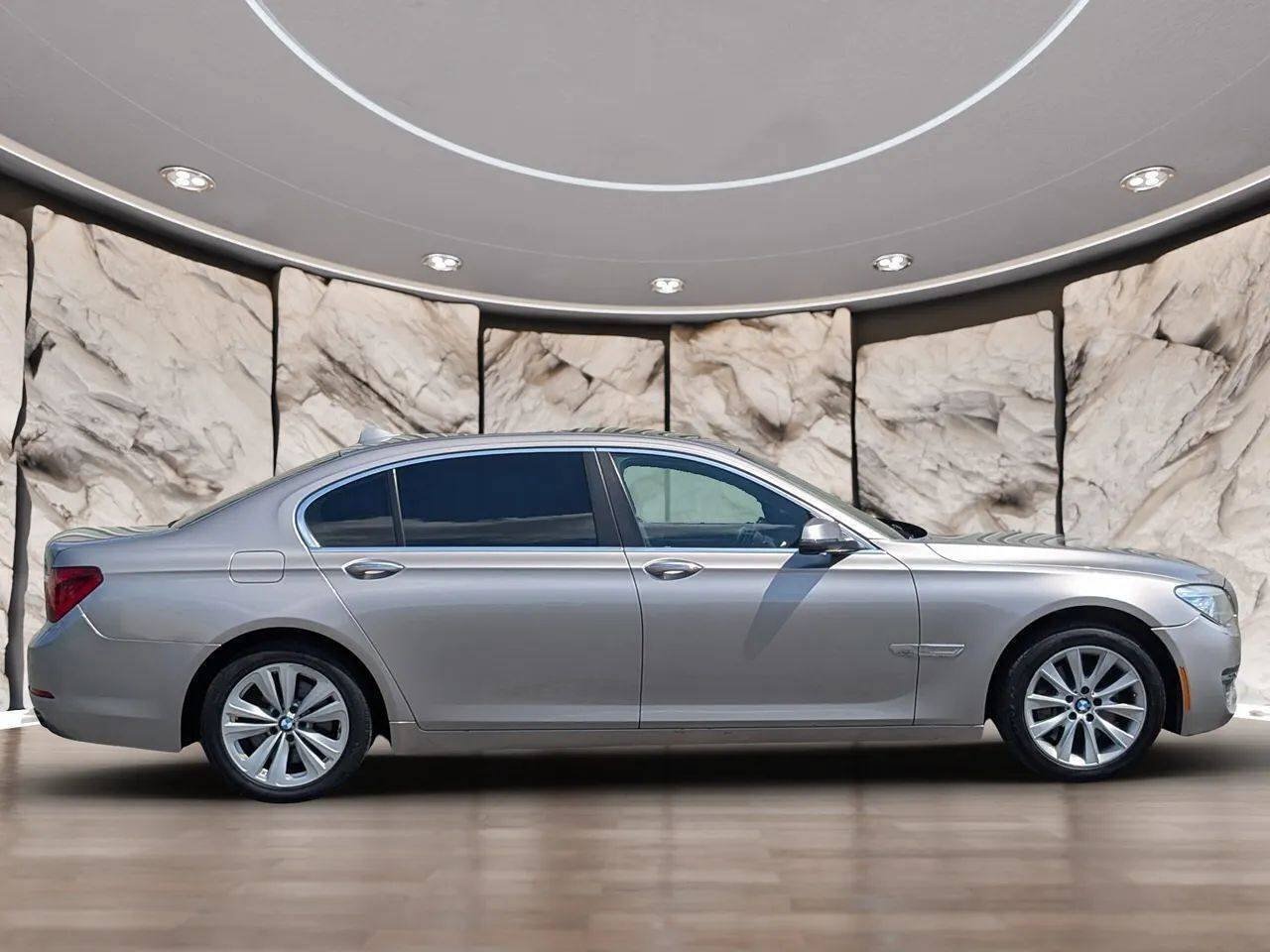 Used 2013 BMW 740Li xDrive AWD/4WD image 15