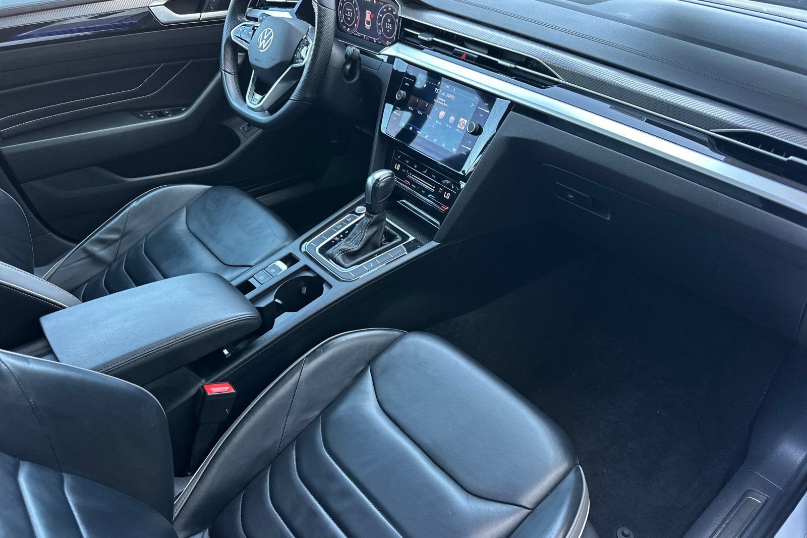 Used 2023 Volkswagen Arteon SEL AWD/4WD image 15