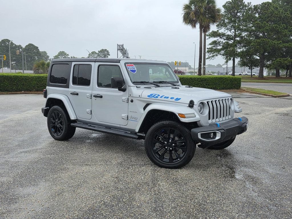 Used 2023 Jeep Wrangler Unlimited Sahara AWD/4WD image 1