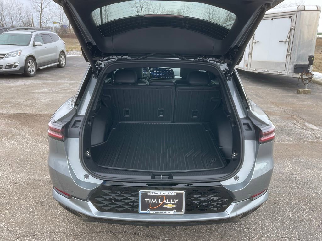 New 2026 Chevrolet Equinox EV RS image 29