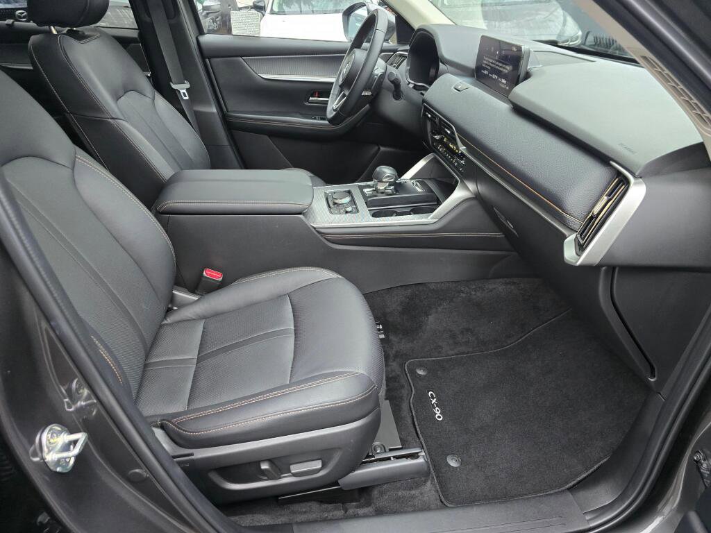 Certified 2024 MAZDA CX-90 Plug-In Hybrid w/ Preferred image 32