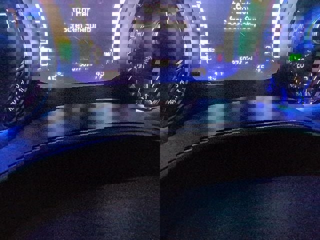 Used 2024 Chrysler Pacifica Touring-L image 21