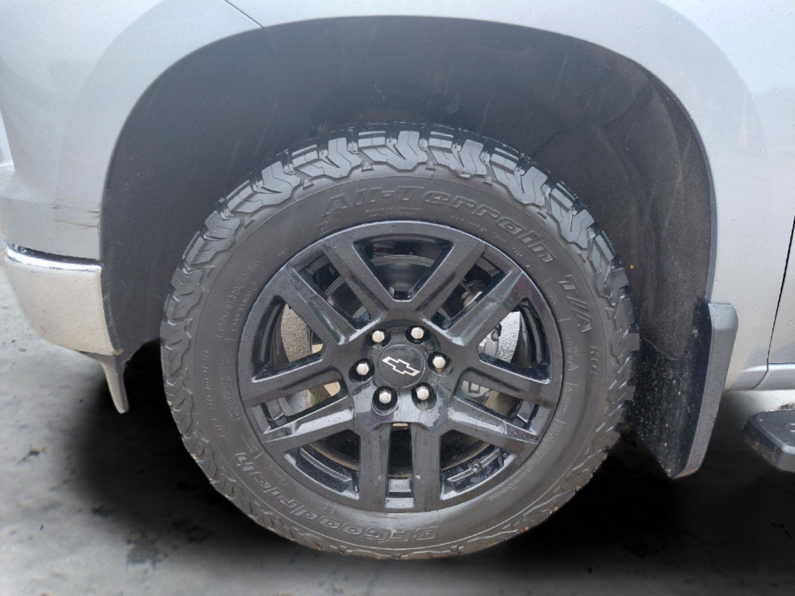 Used 2024 Chevrolet Silverado 1500 LT w/ Z71 Off-Road Package AWD/4WD image 14