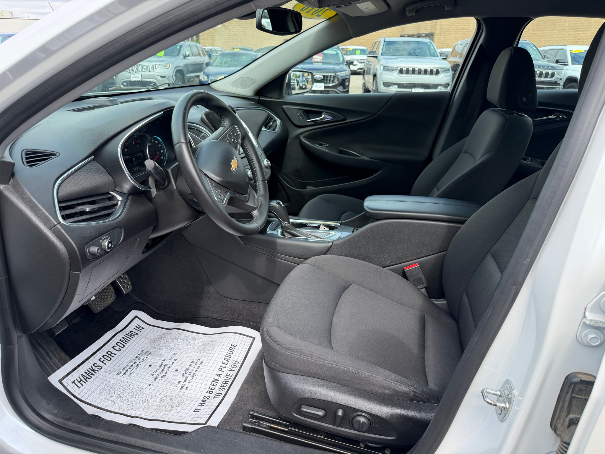 Used 2016 Chevrolet Malibu LT FWD image 7