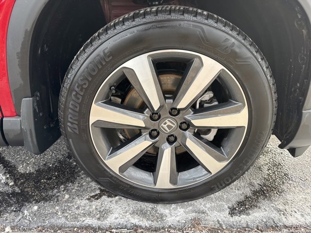 Certified 2025 Honda Pilot Touring image 16