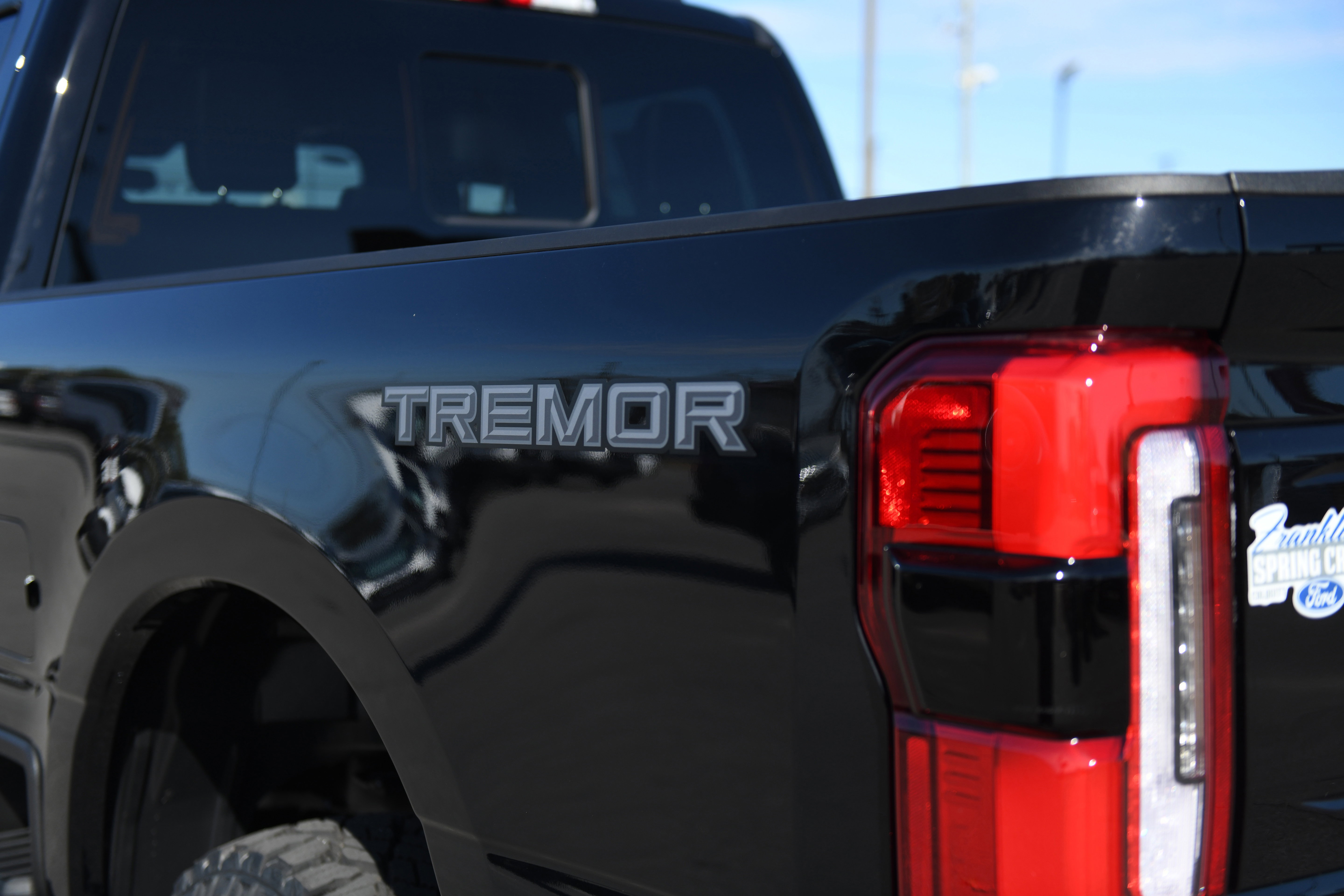 New 2026 Ford F250 Platinum w/ Tremor Off-Road Package image 14