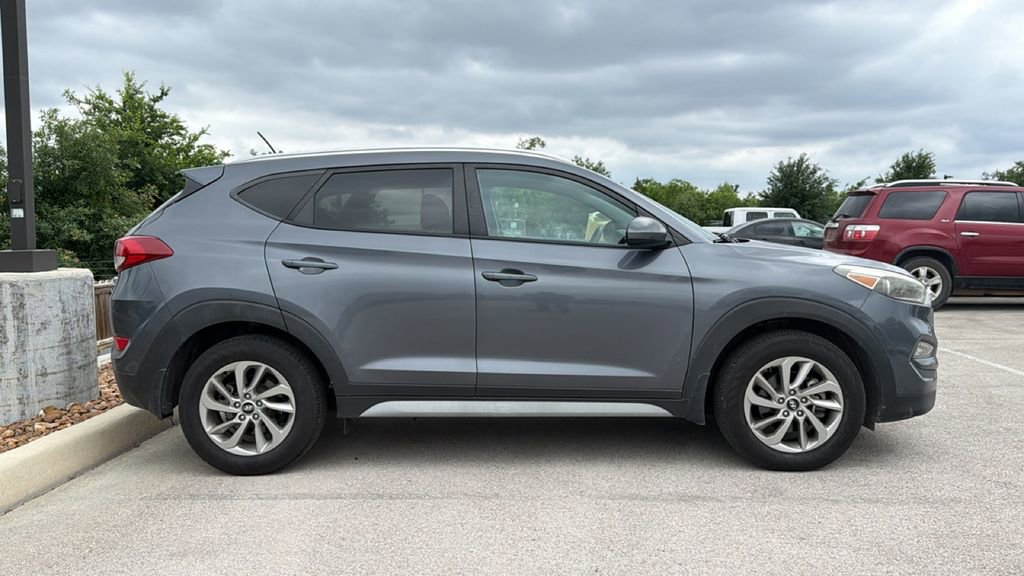 Used 2017 Hyundai Tucson SE FWD image 4