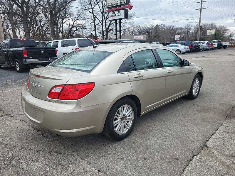 Used 2009 Chrysler Sebring Touring image 5