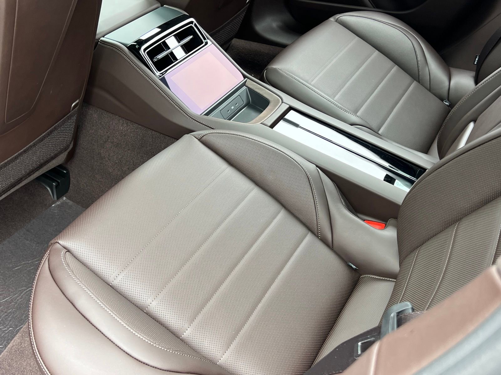 New 2026 Porsche Panamera 4 image 19