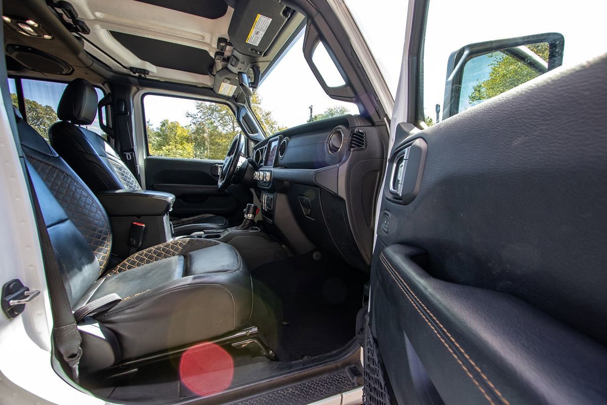 Used 2020 Jeep Wrangler Unlimited Sahara AWD/4WD image 15