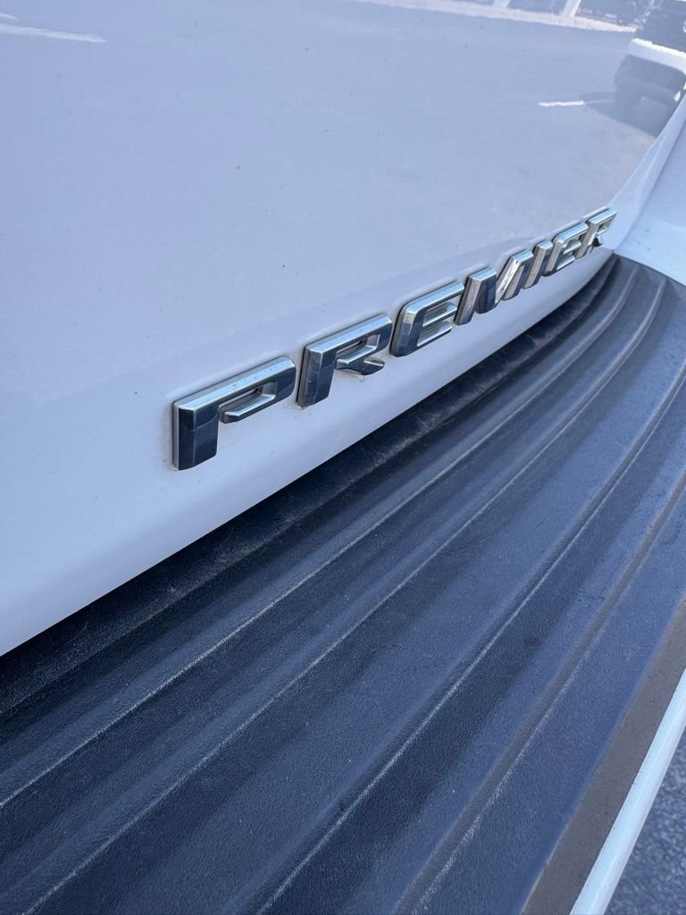 Used 2023 Chevrolet Suburban Premier AWD/4WD image 10