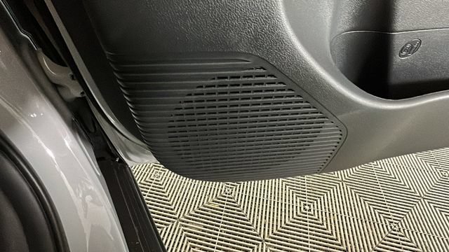 Certified 2025 Hyundai Kona SEL FWD image 31