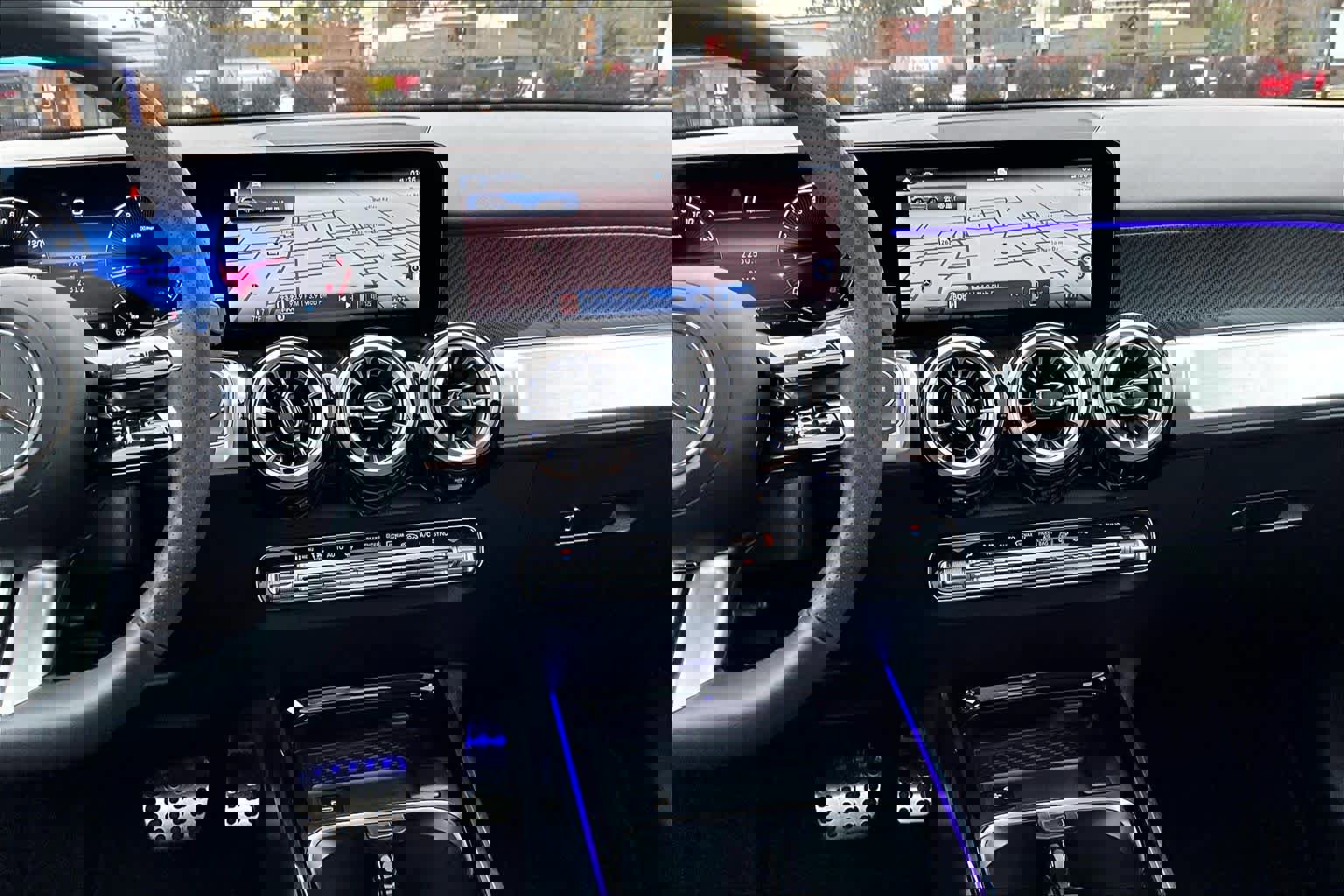 Used 2025 Mercedes-Benz GLB 250 4MATIC image 7