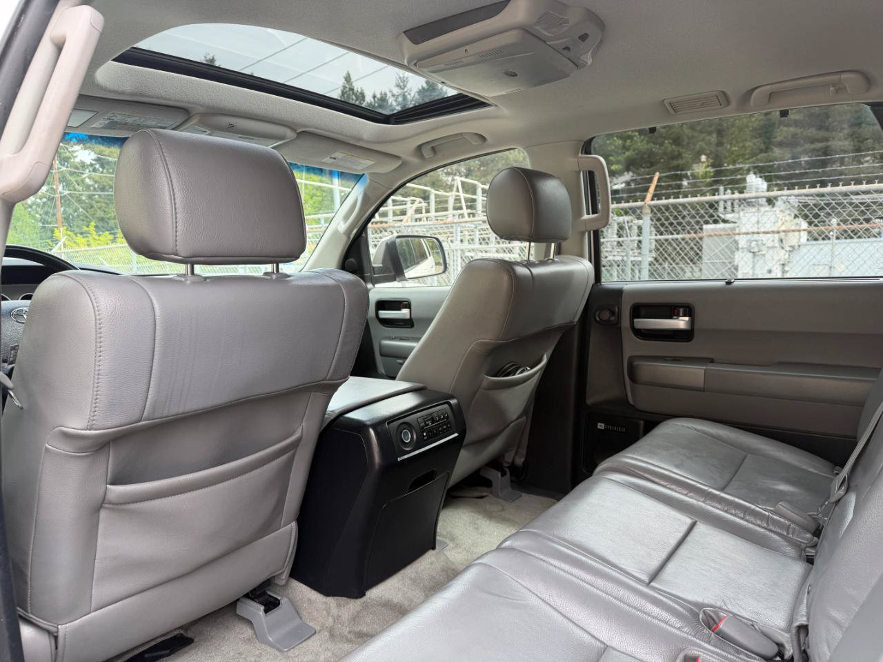 Used 2011 Toyota Sequoia Limited AWD/4WD image 10