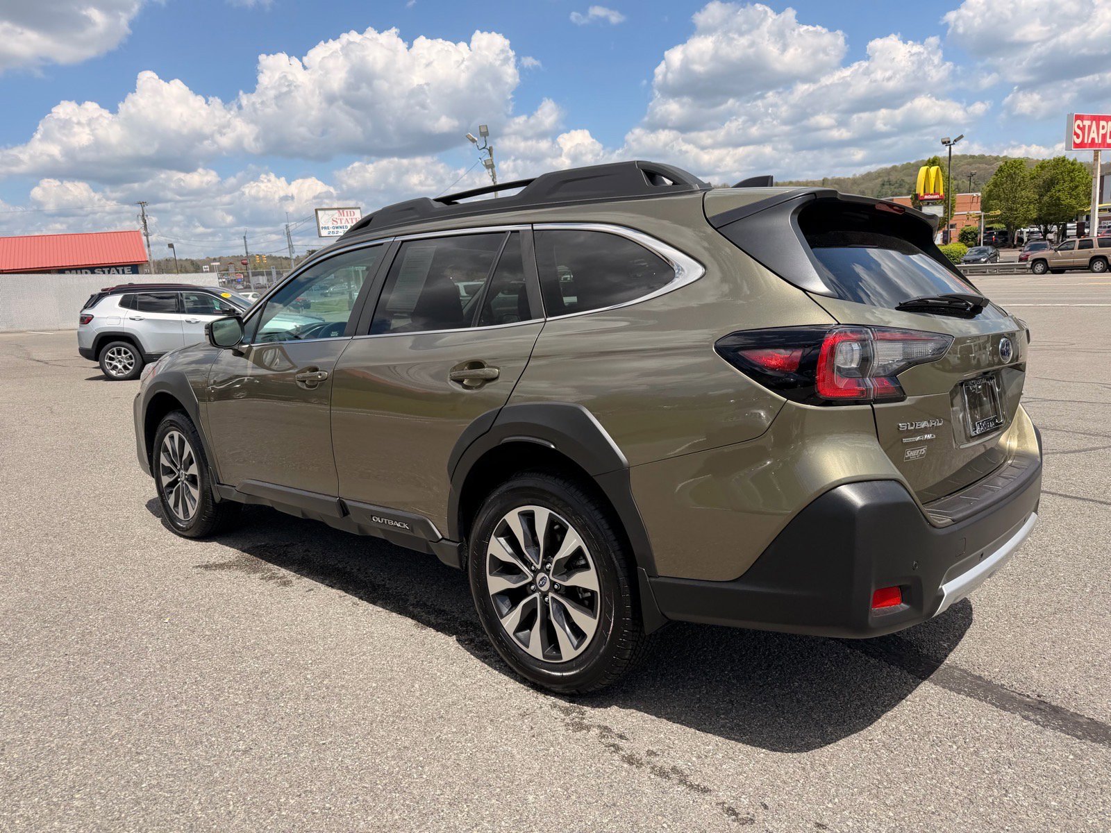 Used 2024 Subaru Outback Limited XT AWD/4WD image 4