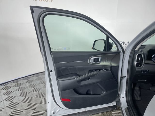 Used 2023 Kia Sorento SX AWD/4WD image 33