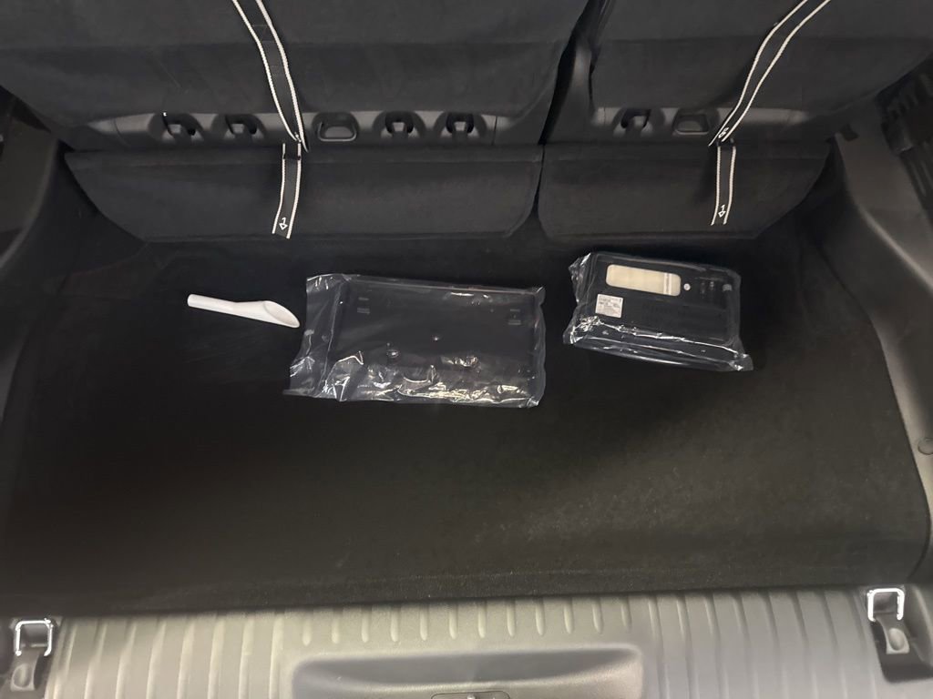 New 2025 Chrysler Pacifica Select FWD image 48