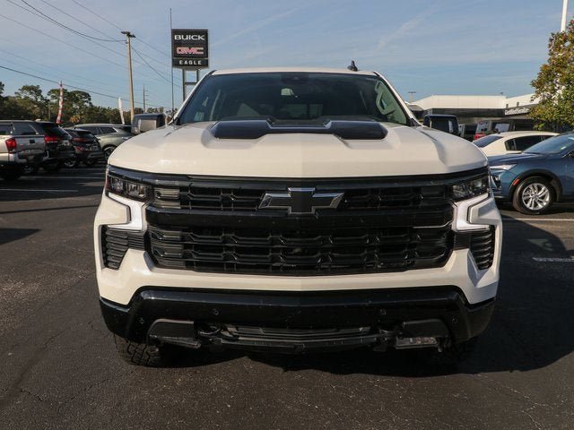 Used 2024 Chevrolet Silverado 1500 LT Trail Boss w/ Convenience Package II AWD/4WD image 2