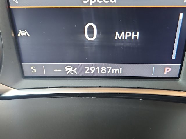 Used 2024 Chevrolet Equinox Premier FWD image 17