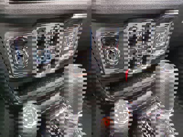 New 2025 Jeep Gladiator Sport image 31