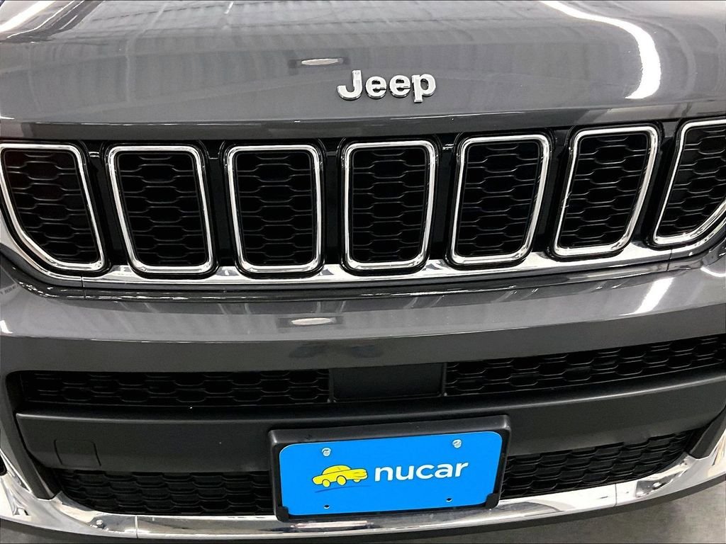 Used 2022 Jeep Grand Cherokee L Limited AWD/4WD image 31